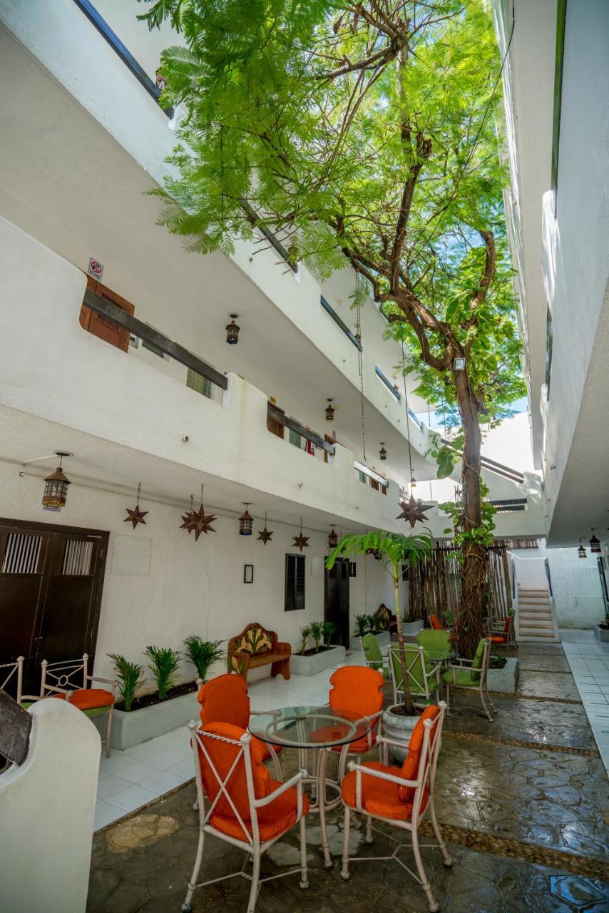 Ahava Hotel Плая дел Кармен Екстериор снимка